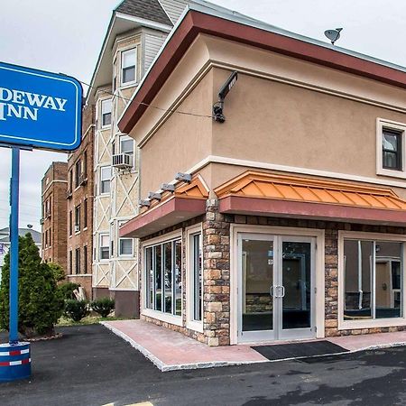 Rodeway Inn Belleville Ngoại thất bức ảnh