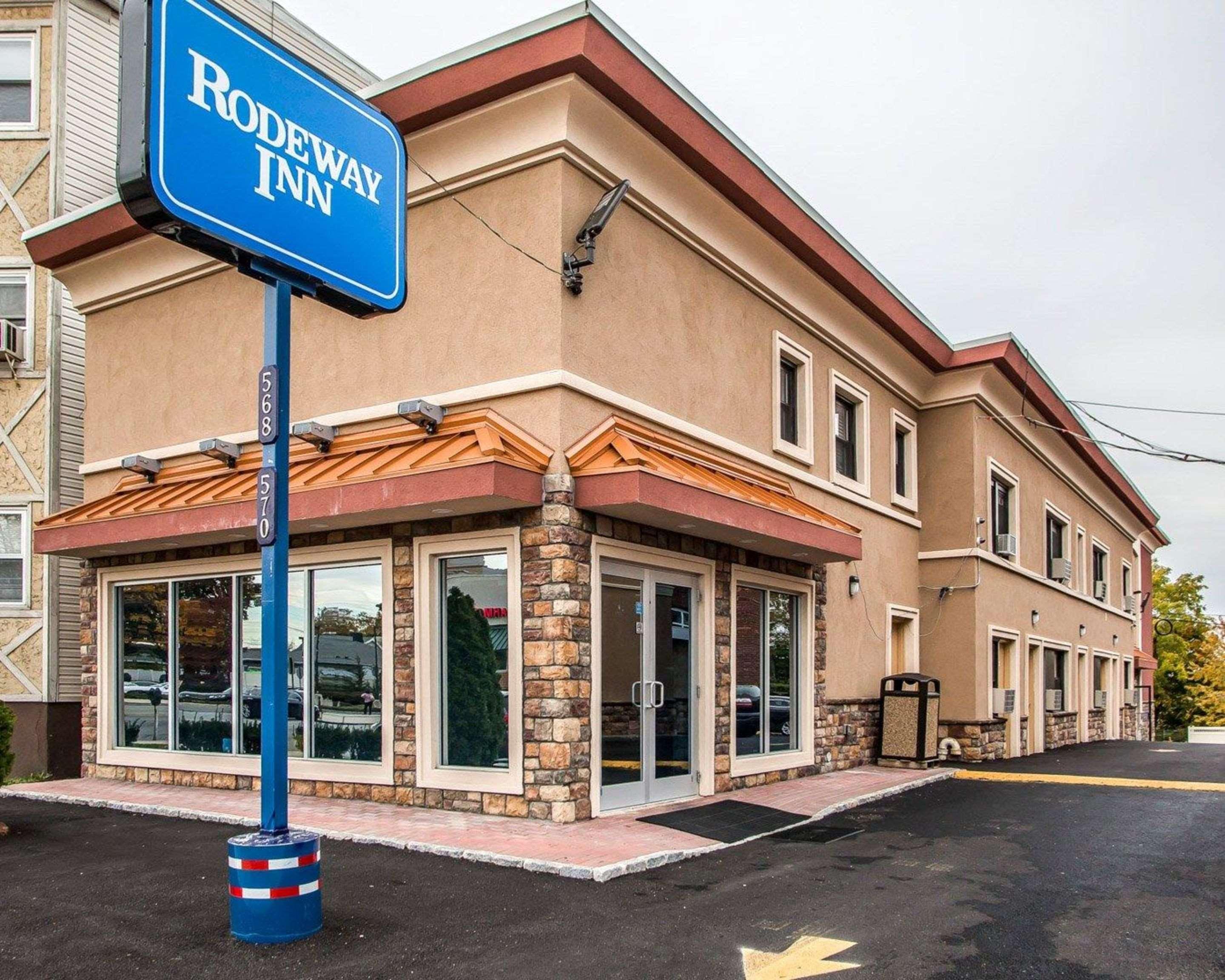 Rodeway Inn Belleville Ngoại thất bức ảnh