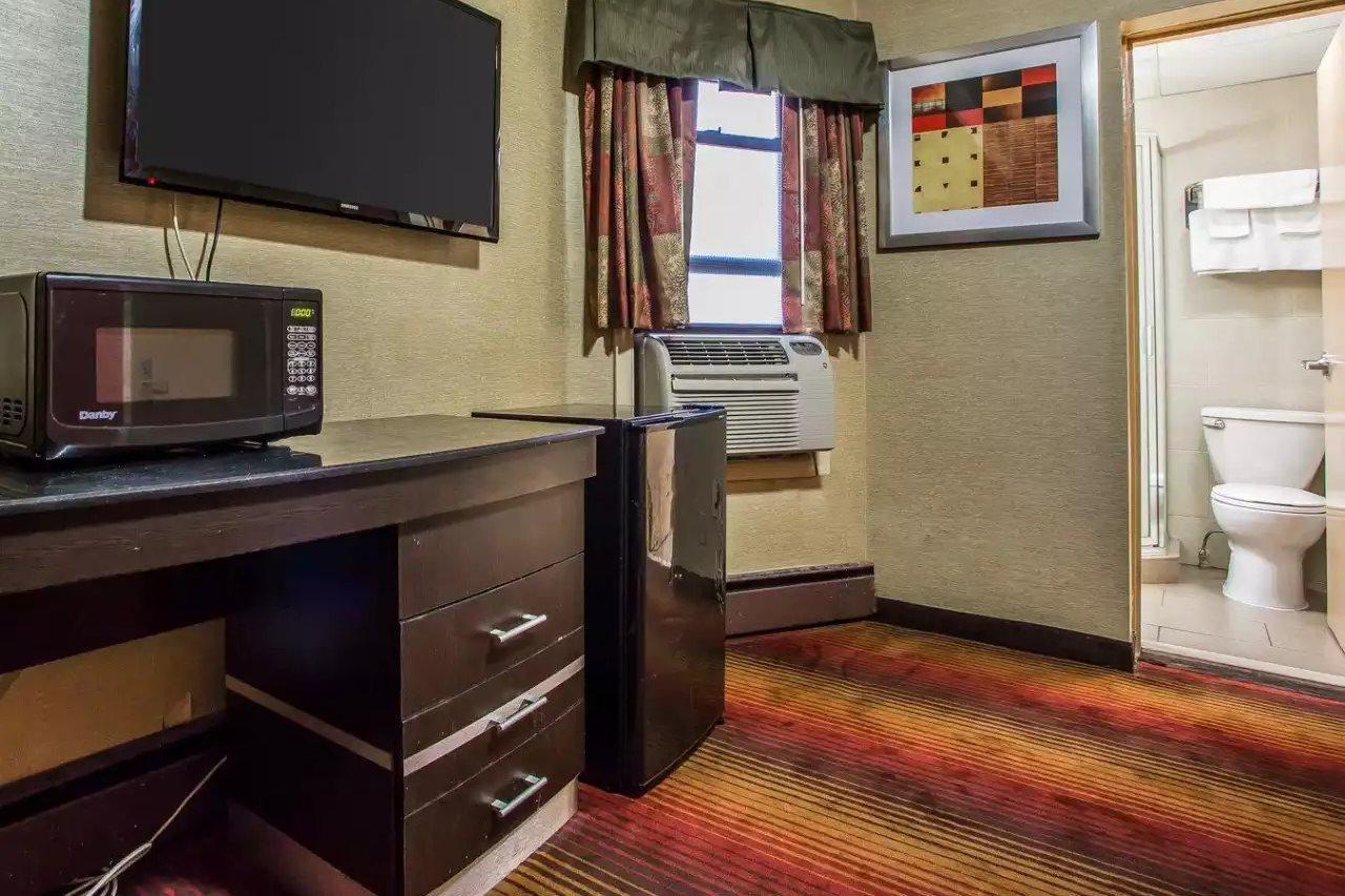 Rodeway Inn Belleville Ngoại thất bức ảnh