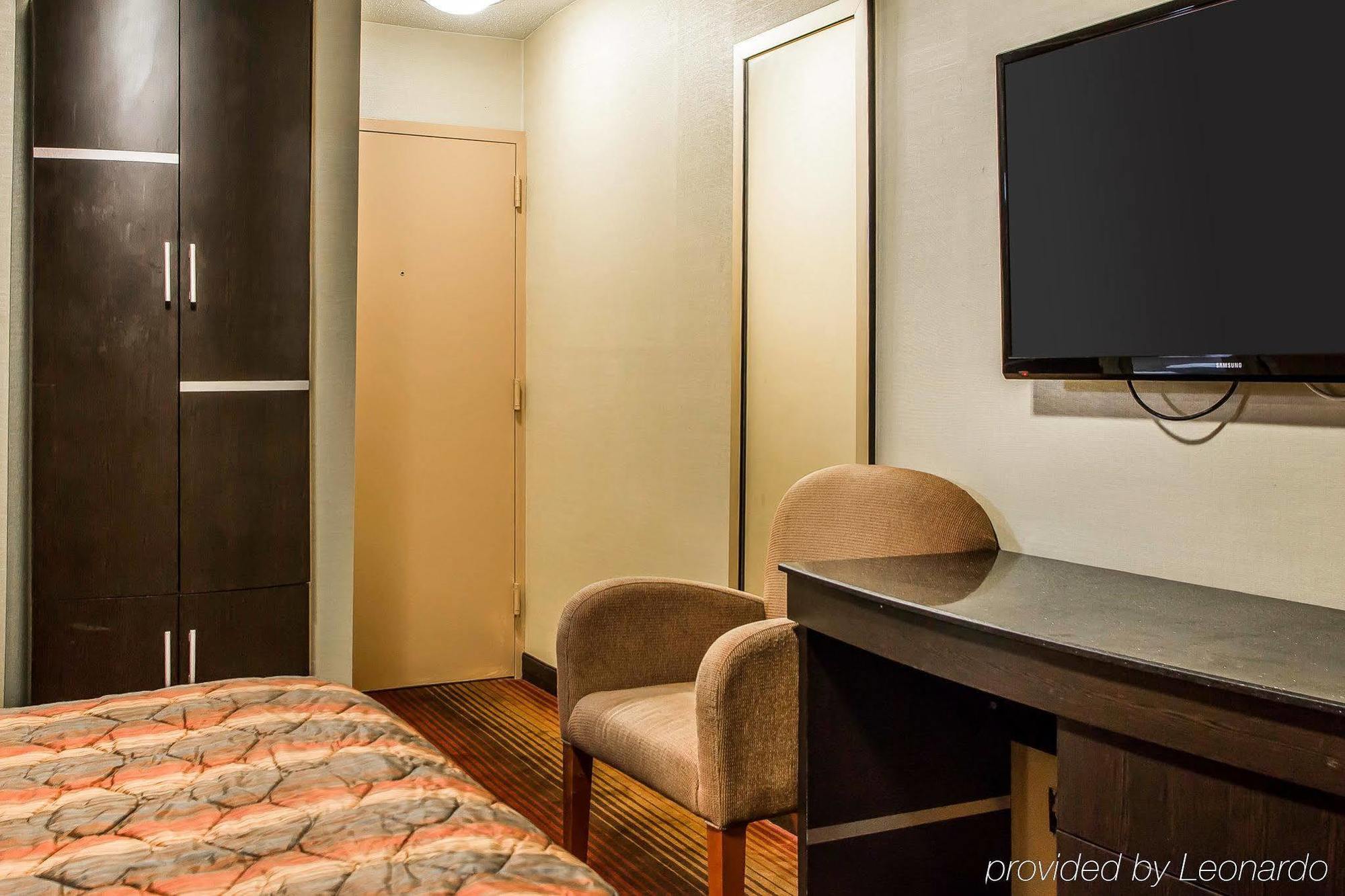 Rodeway Inn Belleville Ngoại thất bức ảnh
