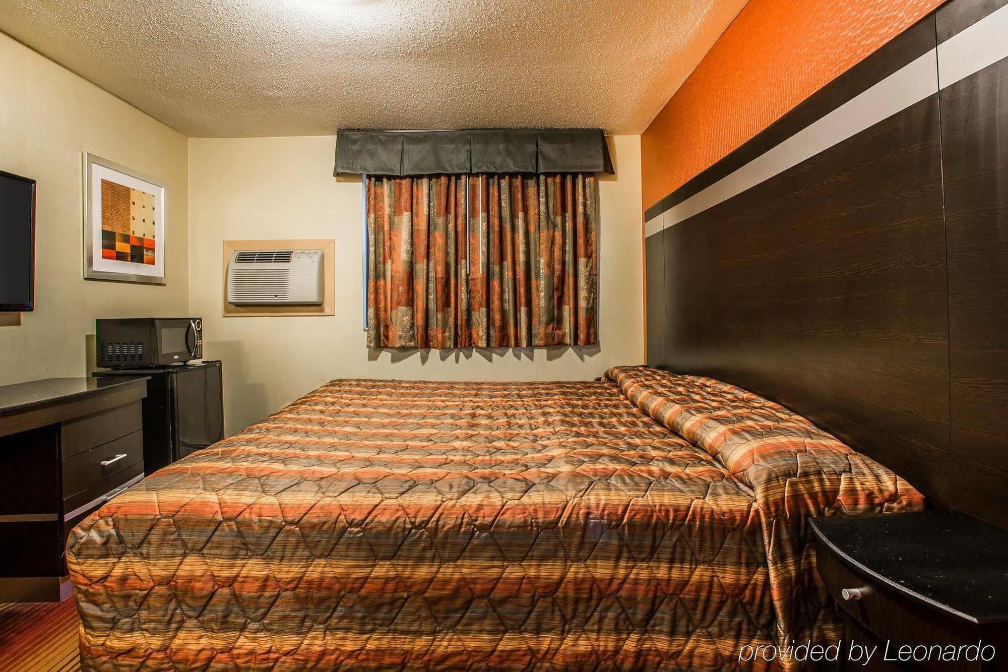 Rodeway Inn Belleville Ngoại thất bức ảnh
