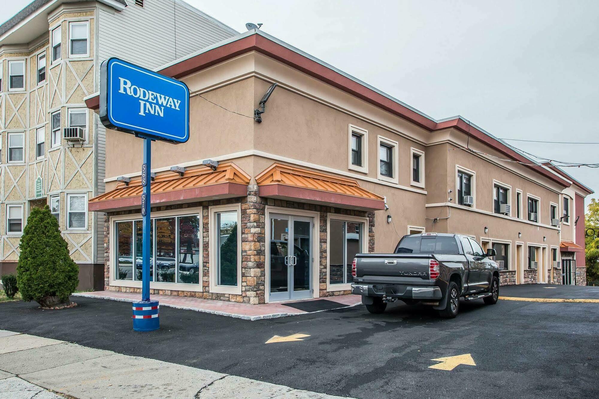 Rodeway Inn Belleville Ngoại thất bức ảnh