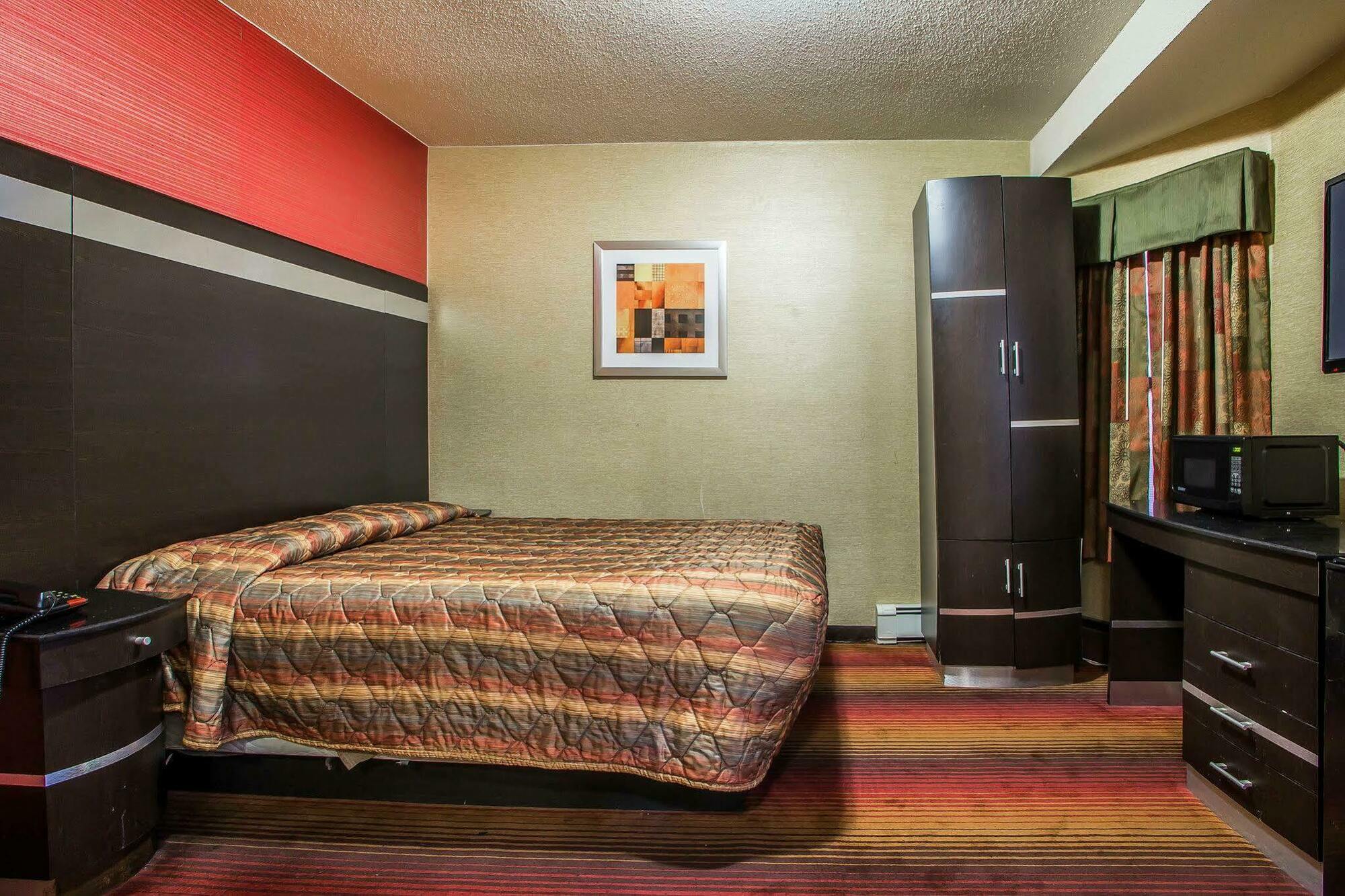 Rodeway Inn Belleville Ngoại thất bức ảnh